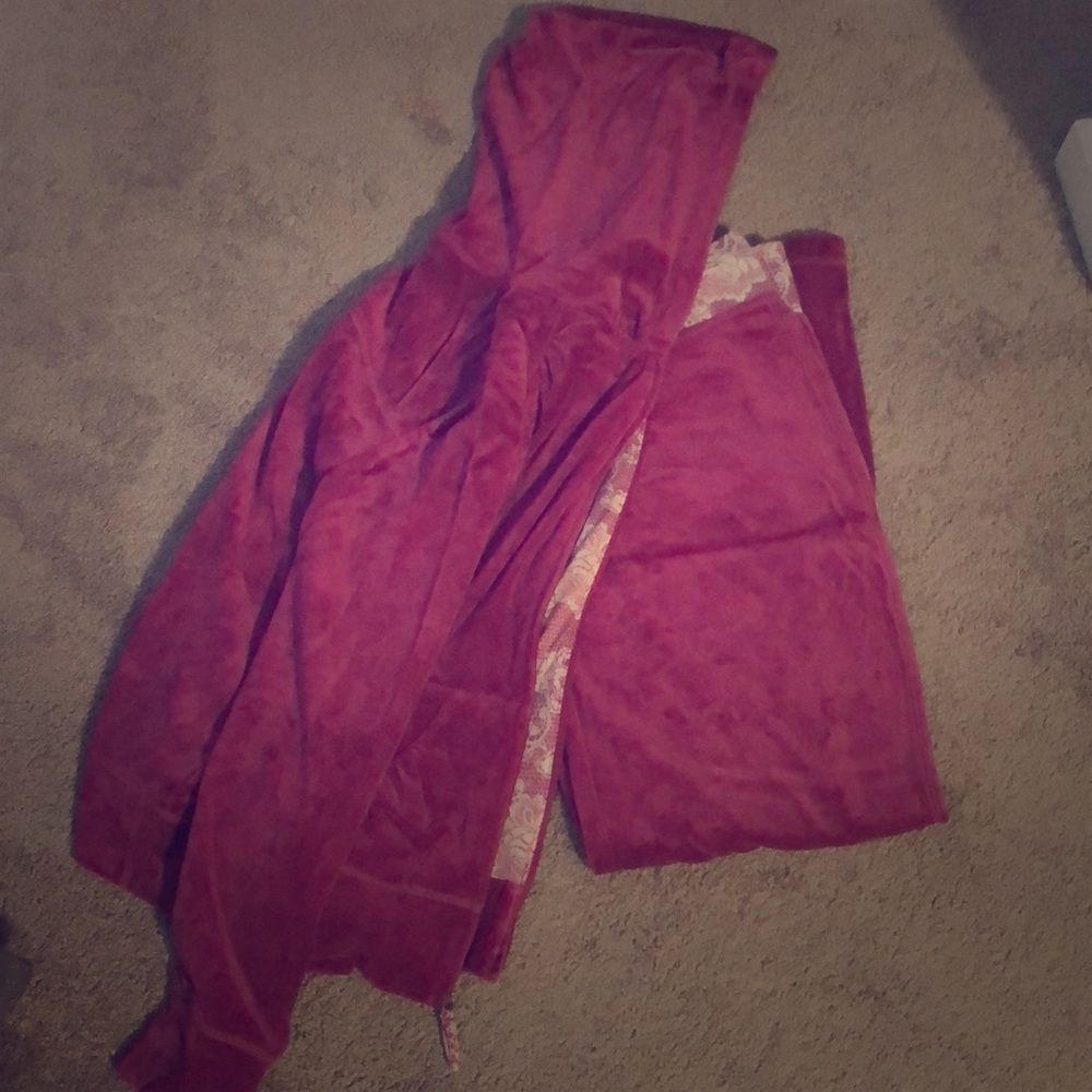 Sweatsuit or jumpsuit